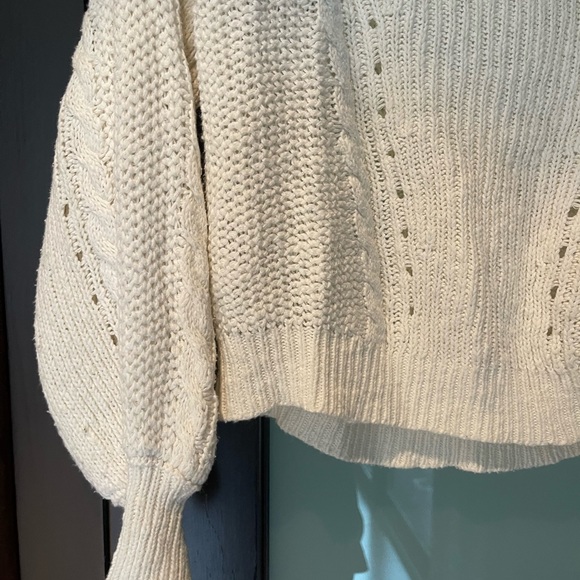 Harper cablekit cozy sweater small - Picture 2 of 6